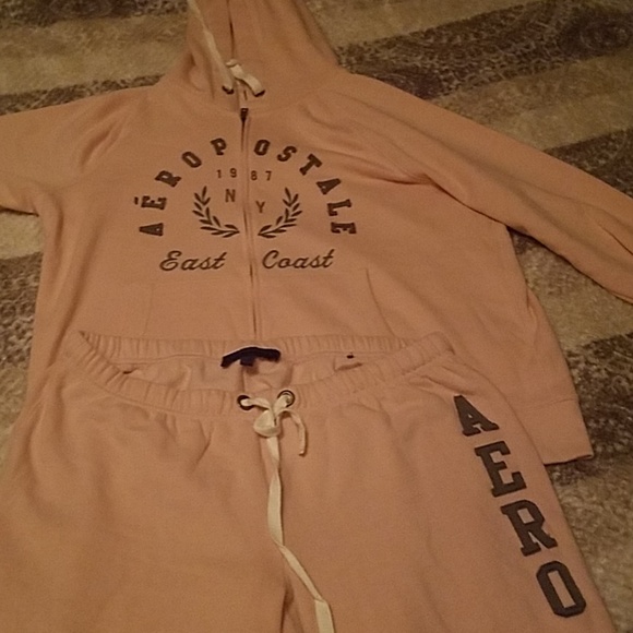 Track suit - Picture 4 of 6